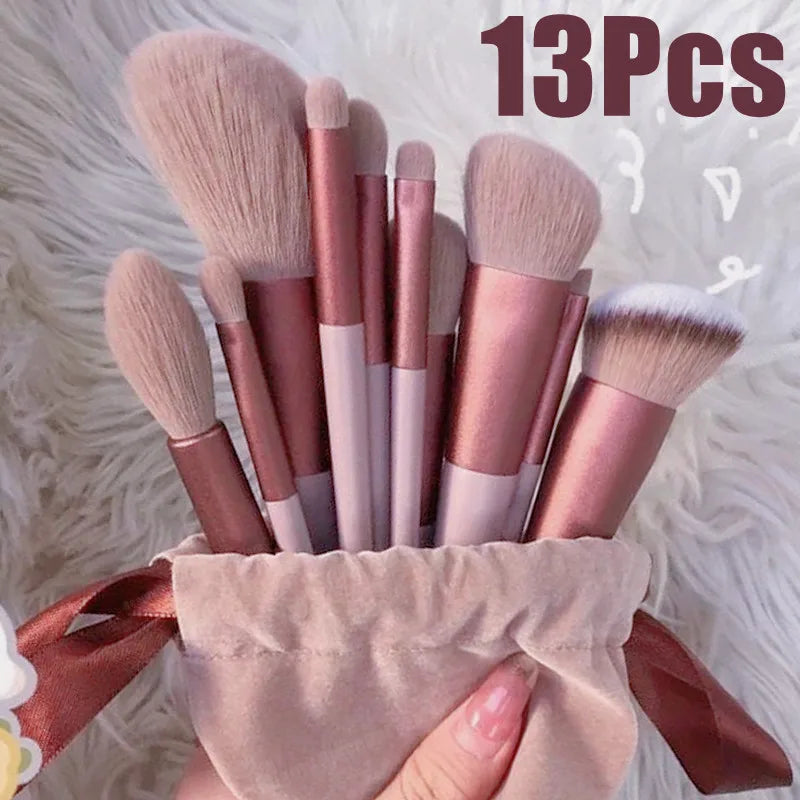 Set de 13 Brochas de Maquillaje Profesionales con Estuche