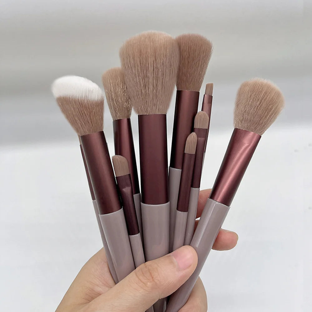 Set de 13 Brochas de Maquillaje Profesionales con Estuche