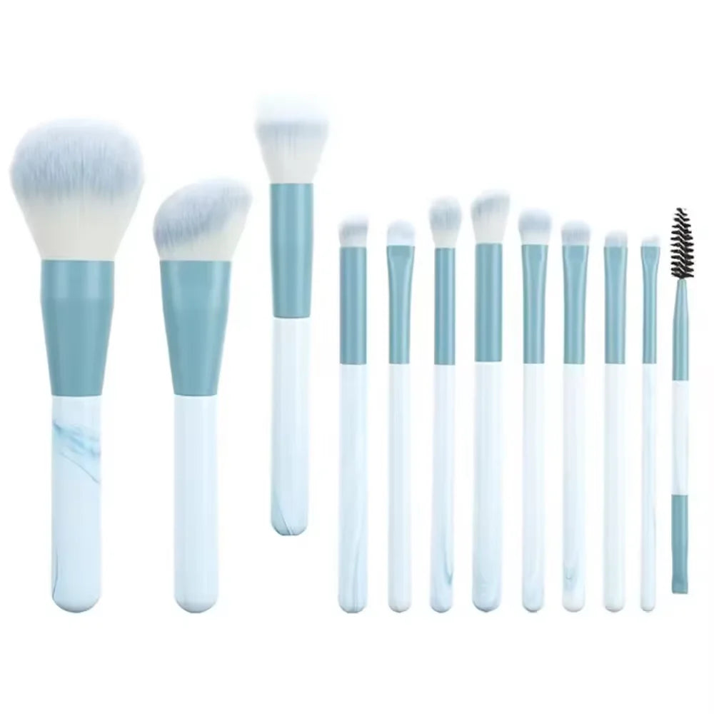 Set de 13 Brochas de Maquillaje Profesionales con Estuche